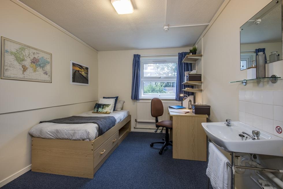 Finding the best Accommodation or Flats for Studying at Southampton ...